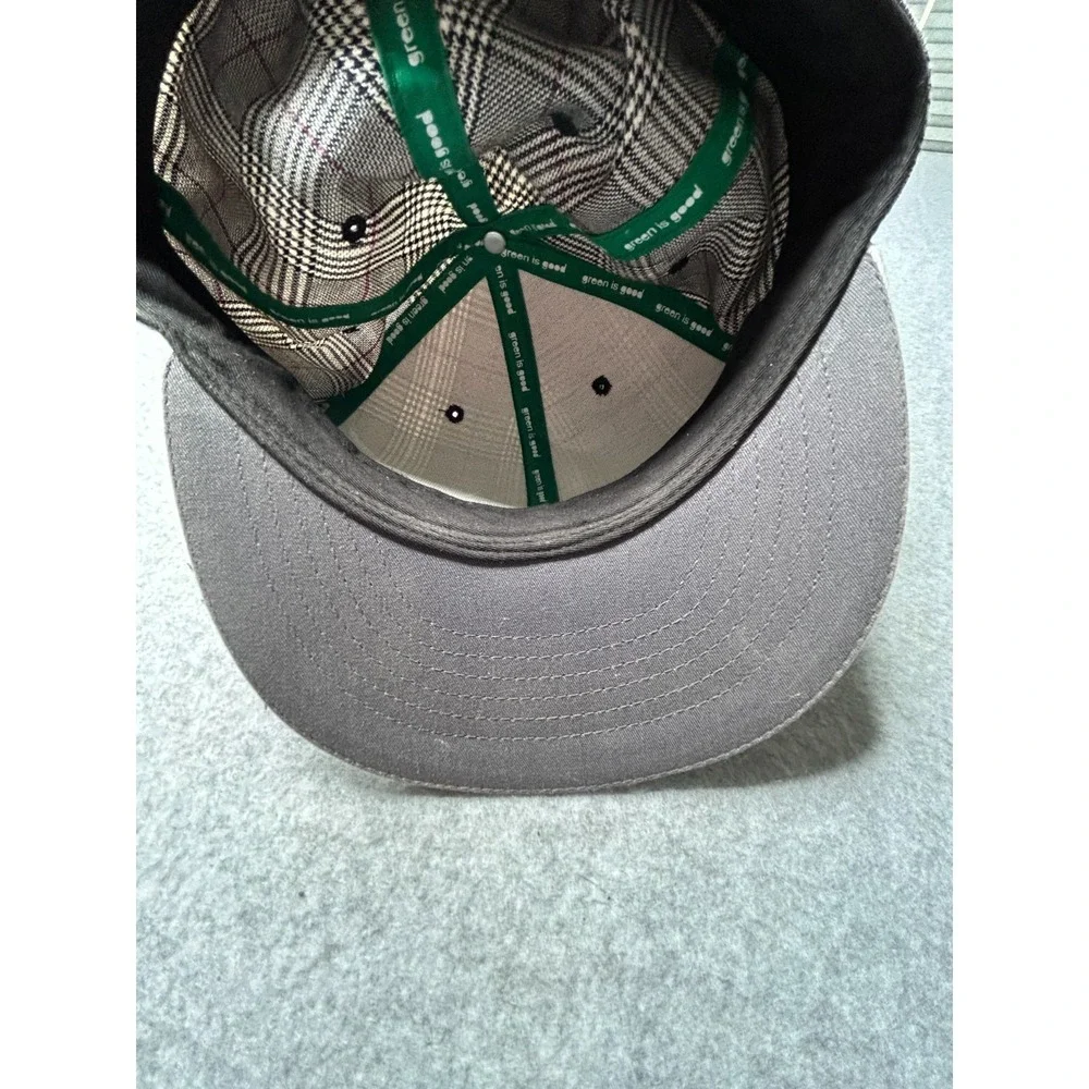 REEF Green is Good Houndstooth Plaid Cap Crimson Black & White Fitted, Size M